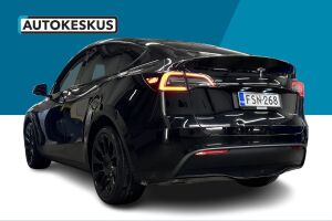 Tesla Model Y esikatselu 7