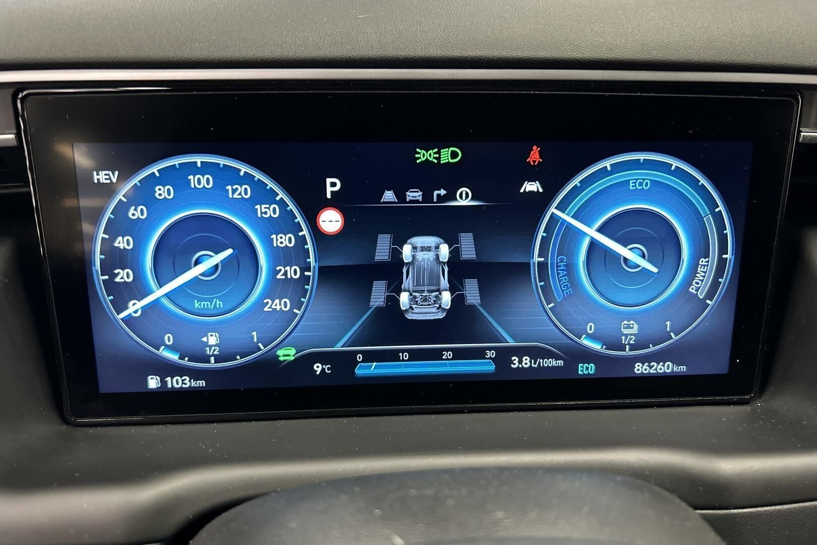 Hyundai Tucson iso kuva 11