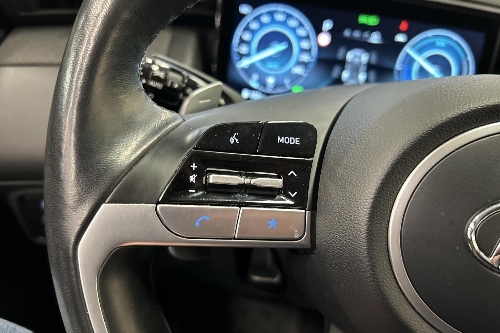 Hyundai Tucson iso kuva 24