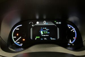 Toyota Yaris Cross esikatselu 13