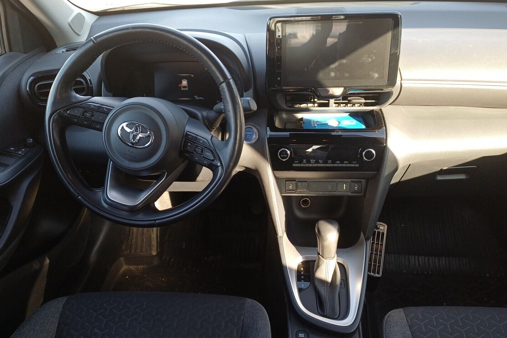 Toyota Yaris Cross iso kuva 1