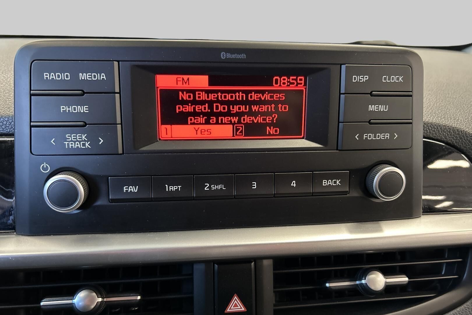 Kia Picanto iso kuva 14