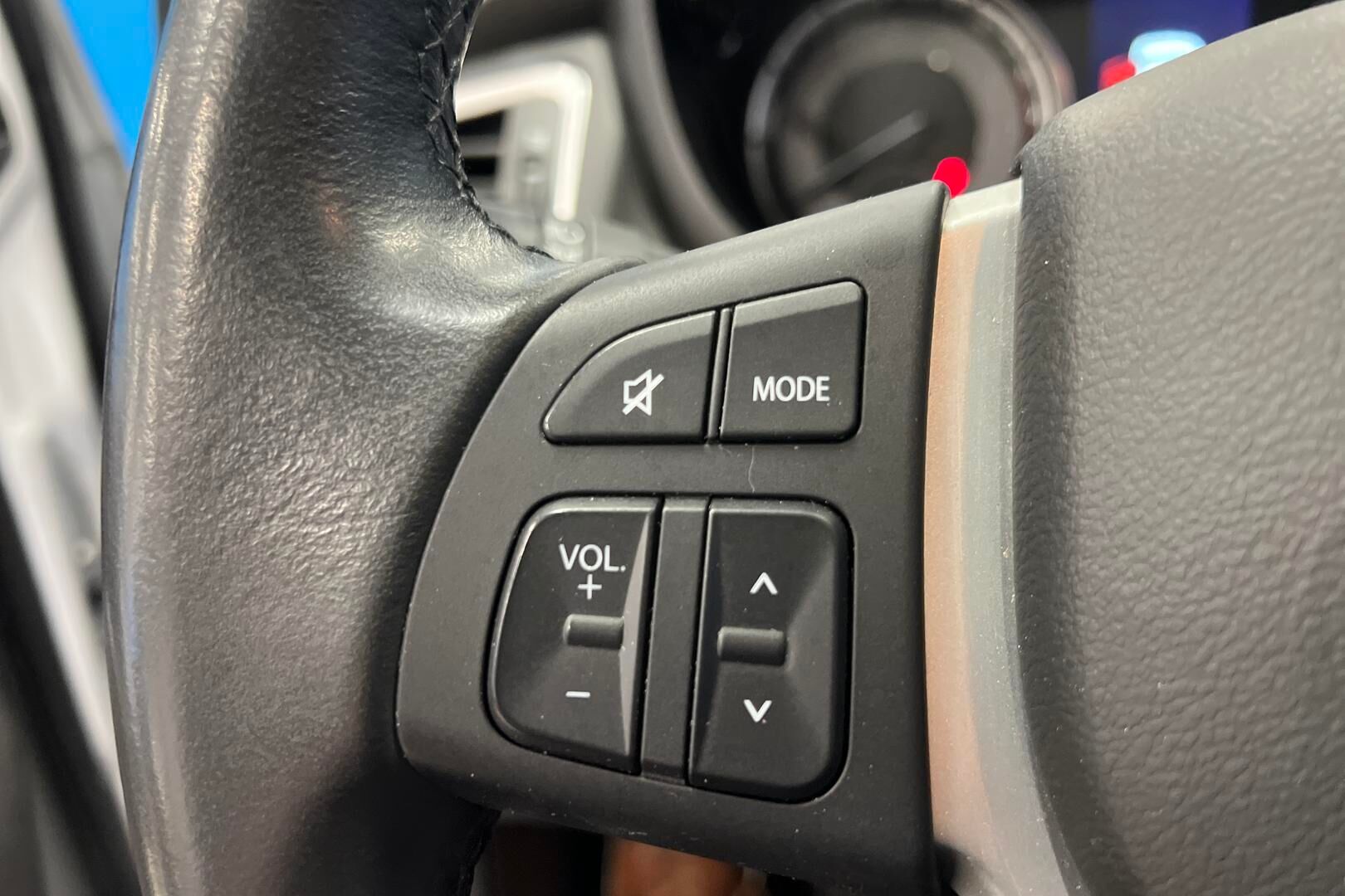 Suzuki S-Cross iso kuva 19