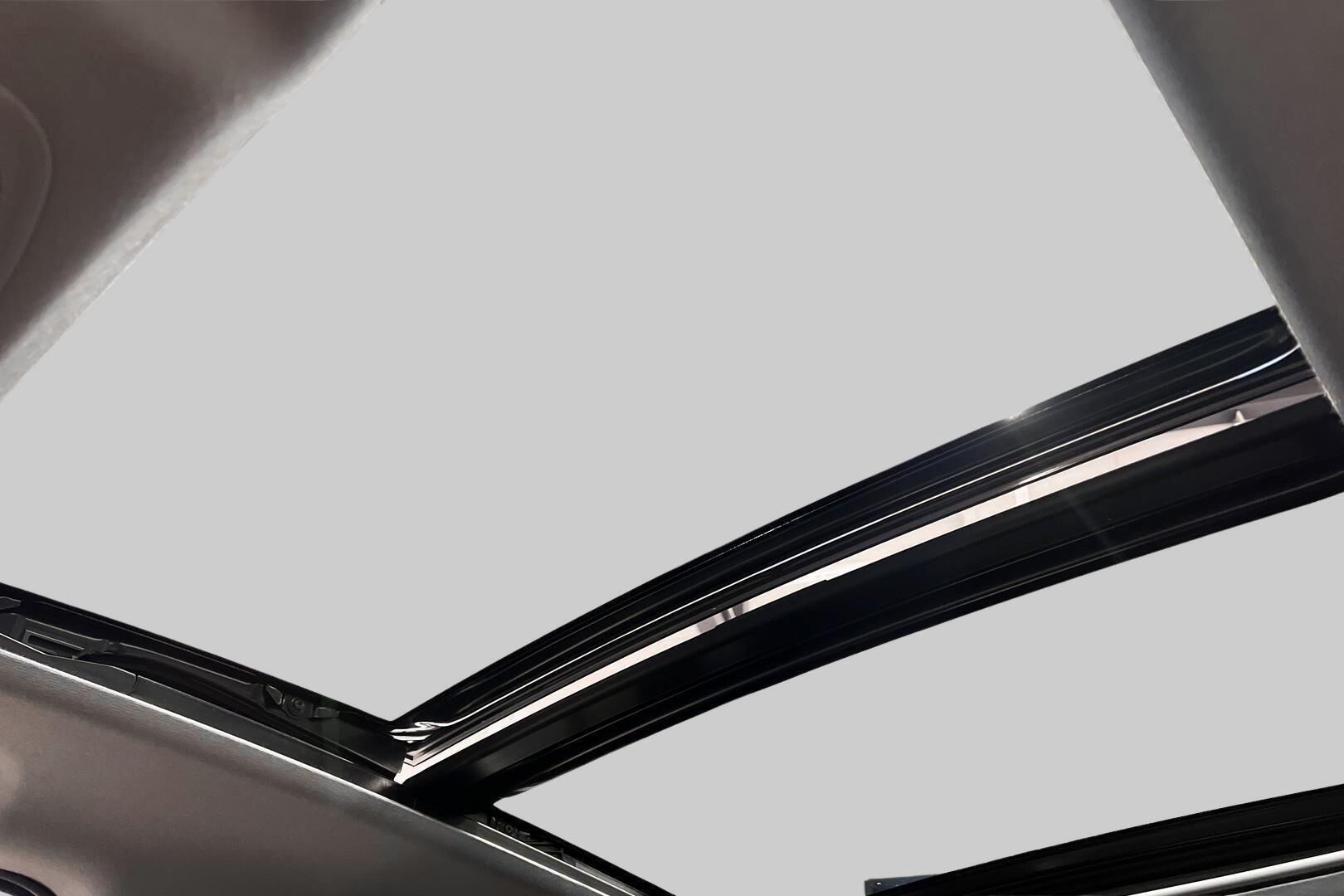 Suzuki S-Cross iso kuva 26