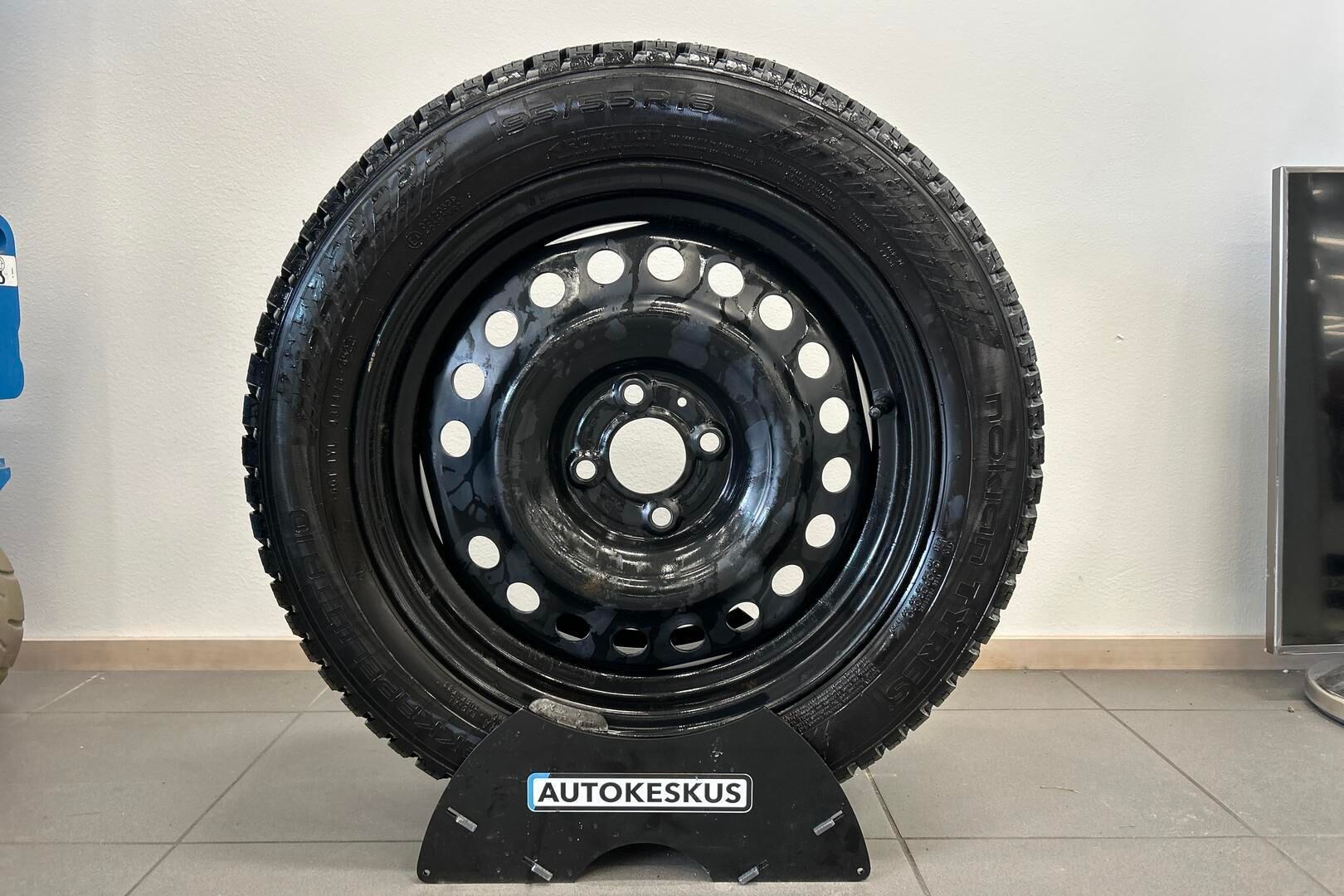 Nissan Micra iso kuva 23