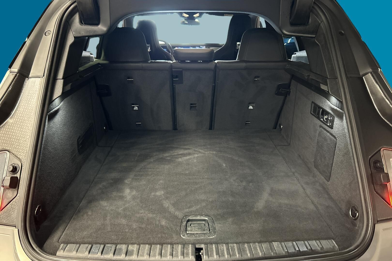 BMW iX iso kuva 12