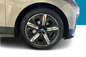 BMW iX esikatselu 13
