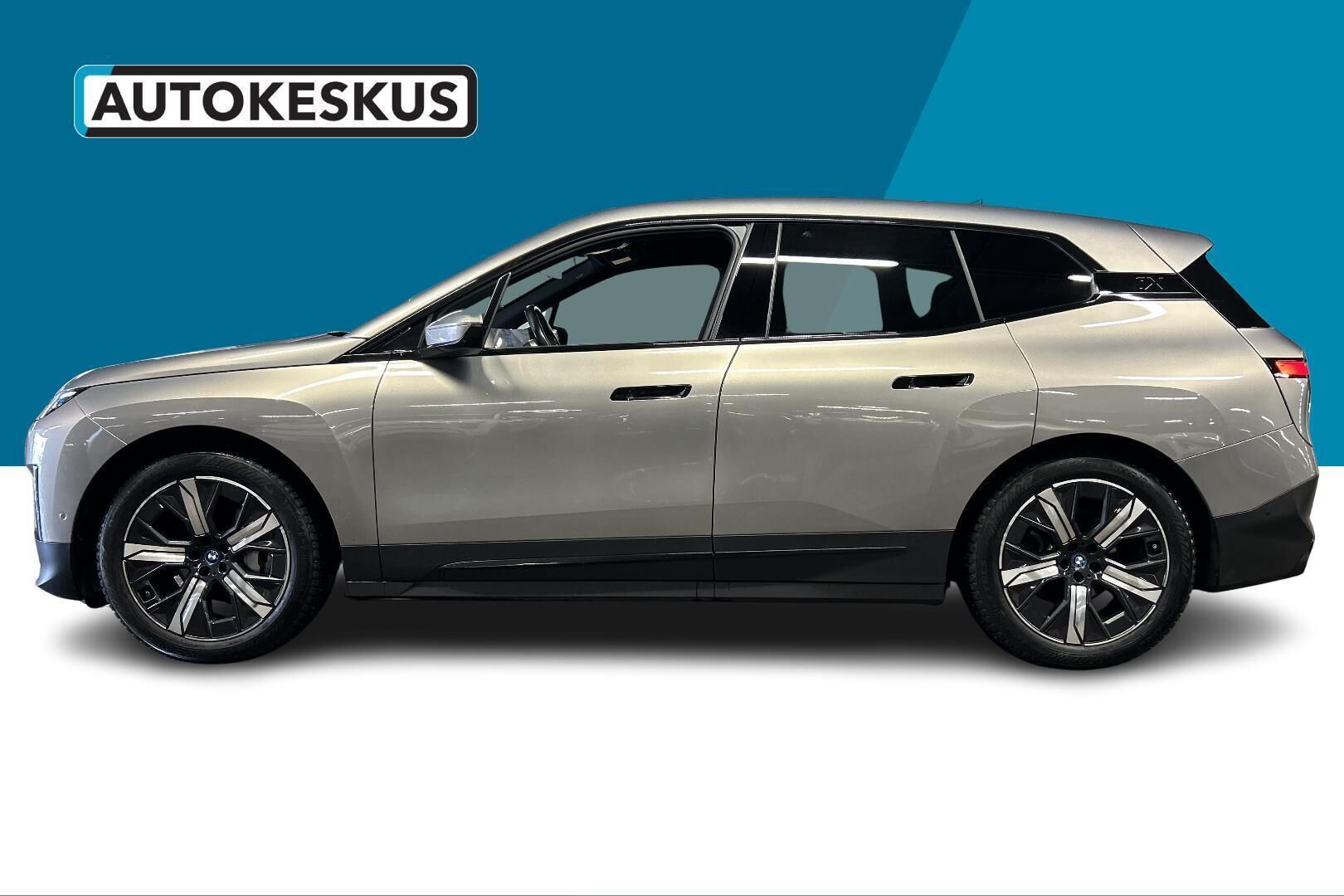 BMW iX iso kuva 8