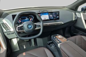BMW iX esikatselu 1