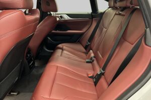 BMW i4 M50 esikatselu 10