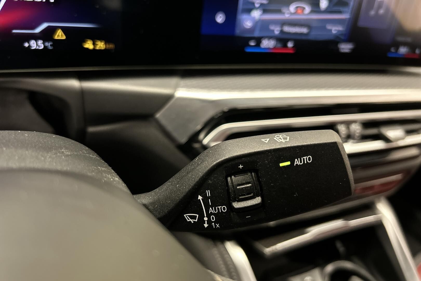 BMW i4 M50 iso kuva 17