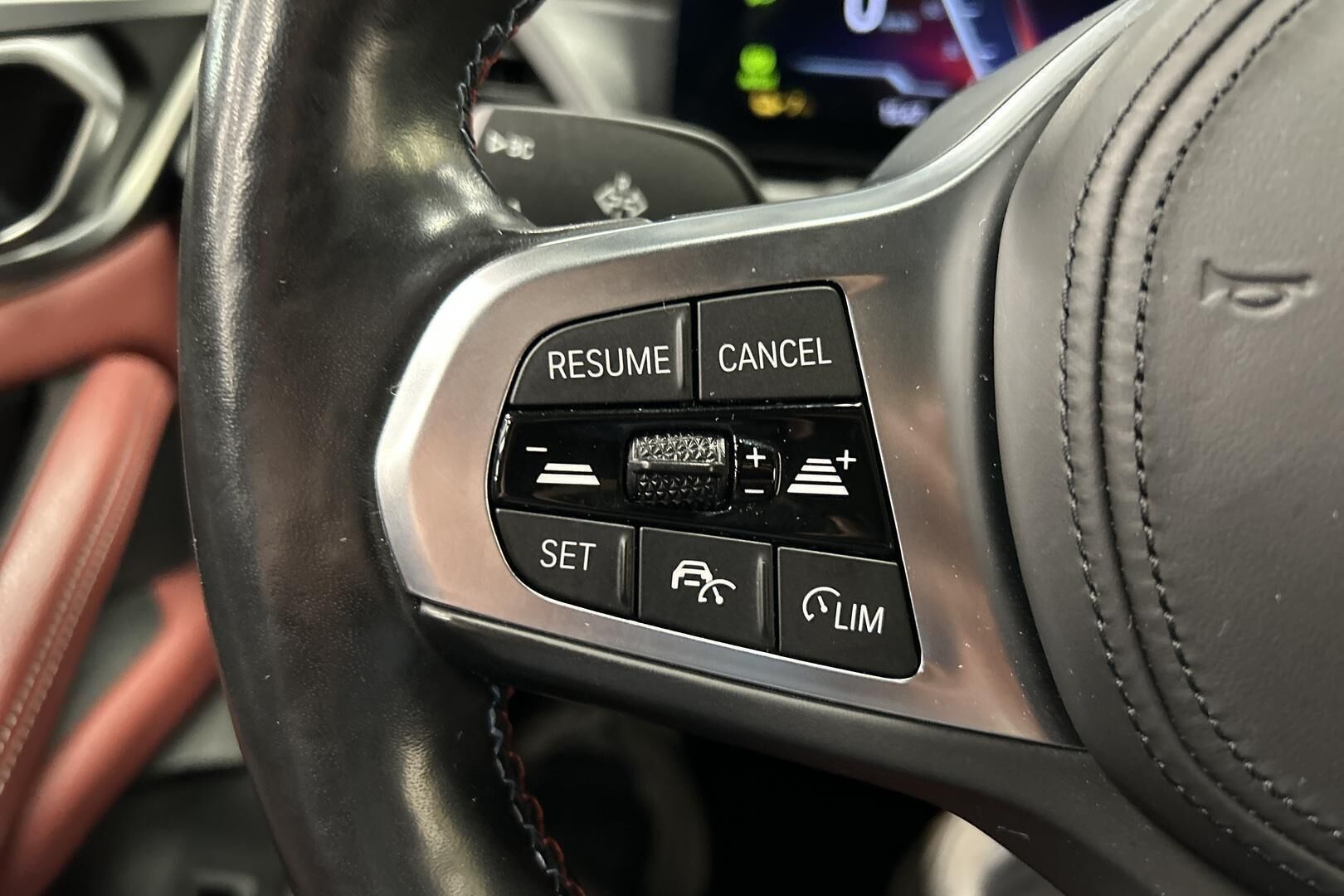 BMW i4 M50 iso kuva 18