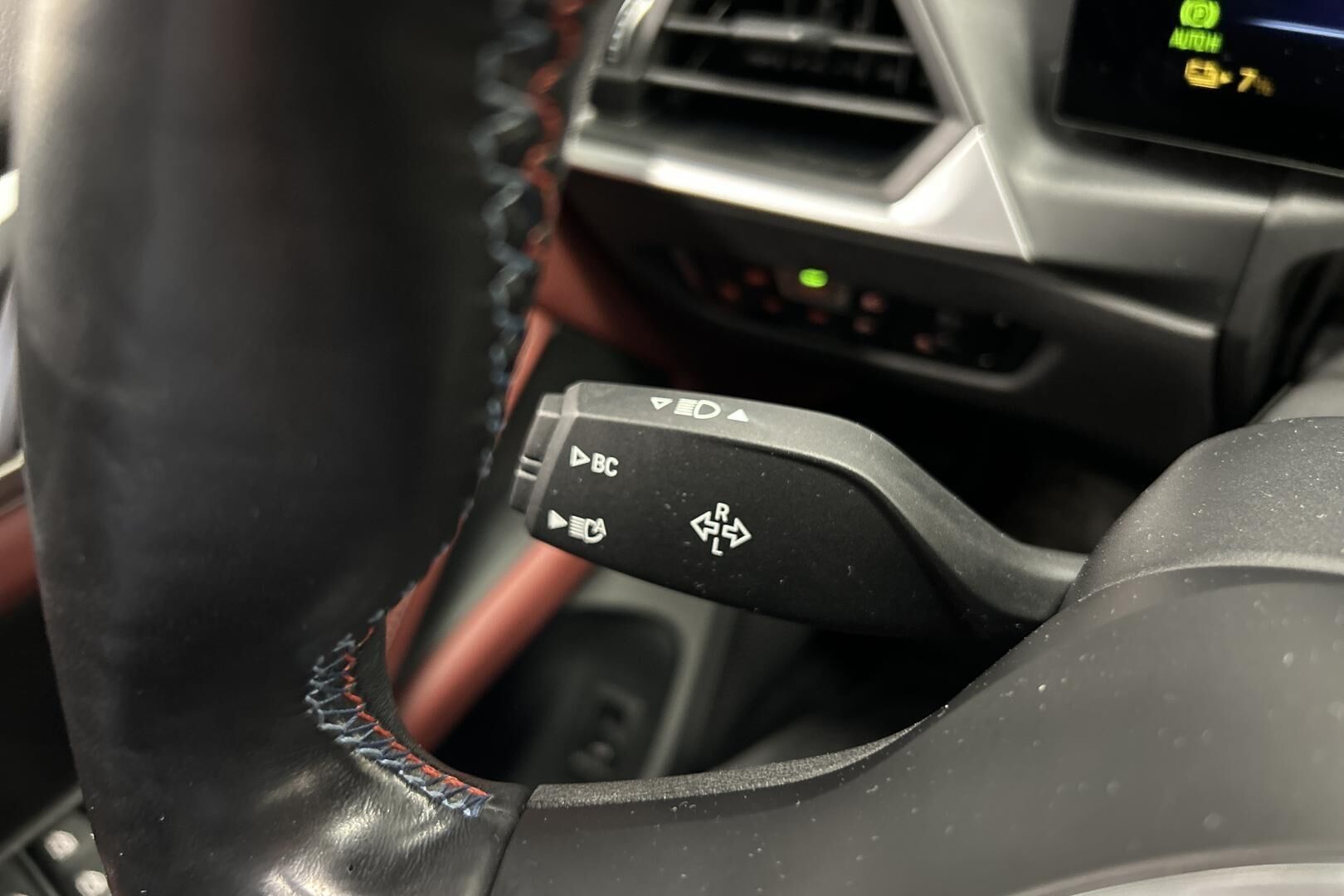 BMW i4 M50 iso kuva 19