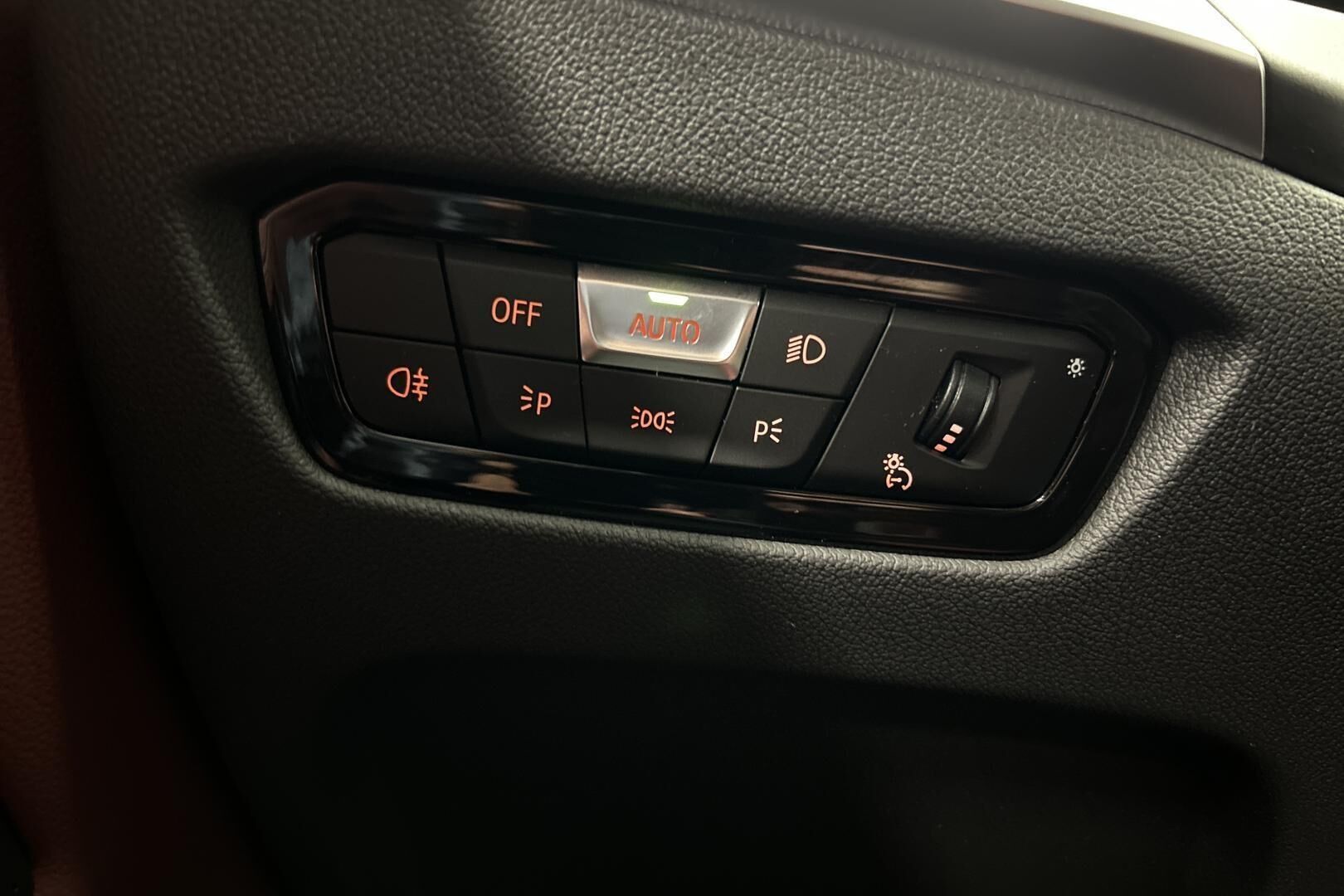 BMW i4 M50 iso kuva 20