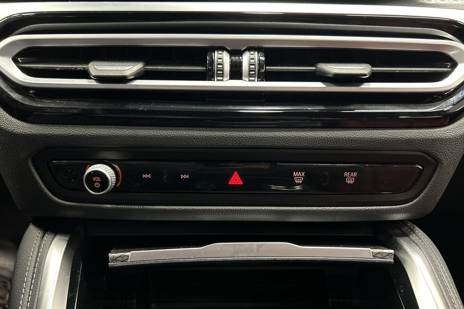 BMW i4 M50 iso kuva 29