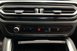 BMW i4 M50 esikatselu 29