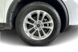 Ford Kuga esikatselu 12