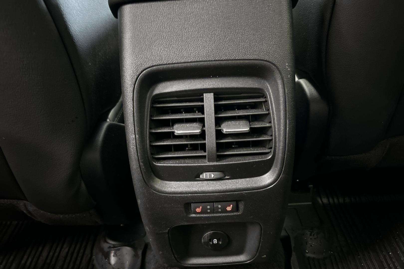 Ford Kuga iso kuva 15