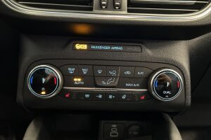Ford Kuga esikatselu 32