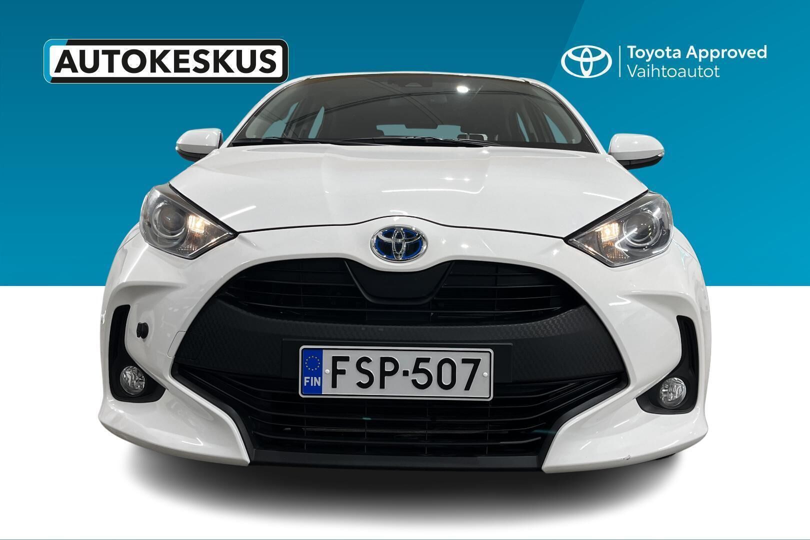 Toyota Yaris iso kuva 2