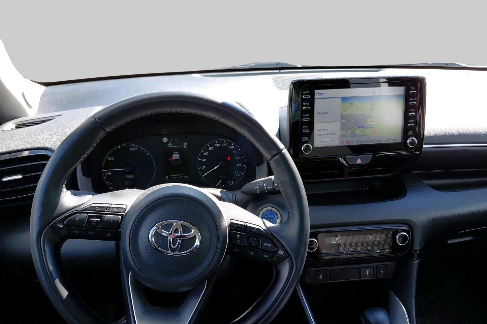 Toyota Yaris iso kuva 1