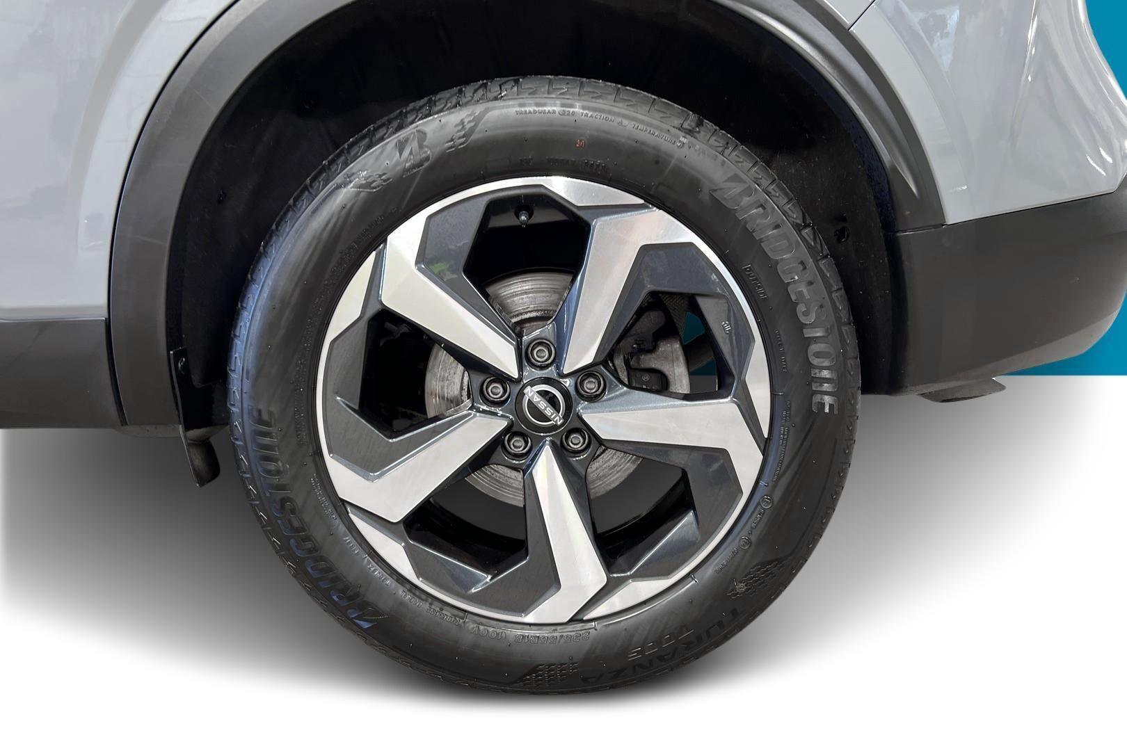 Nissan Qashqai iso kuva 13