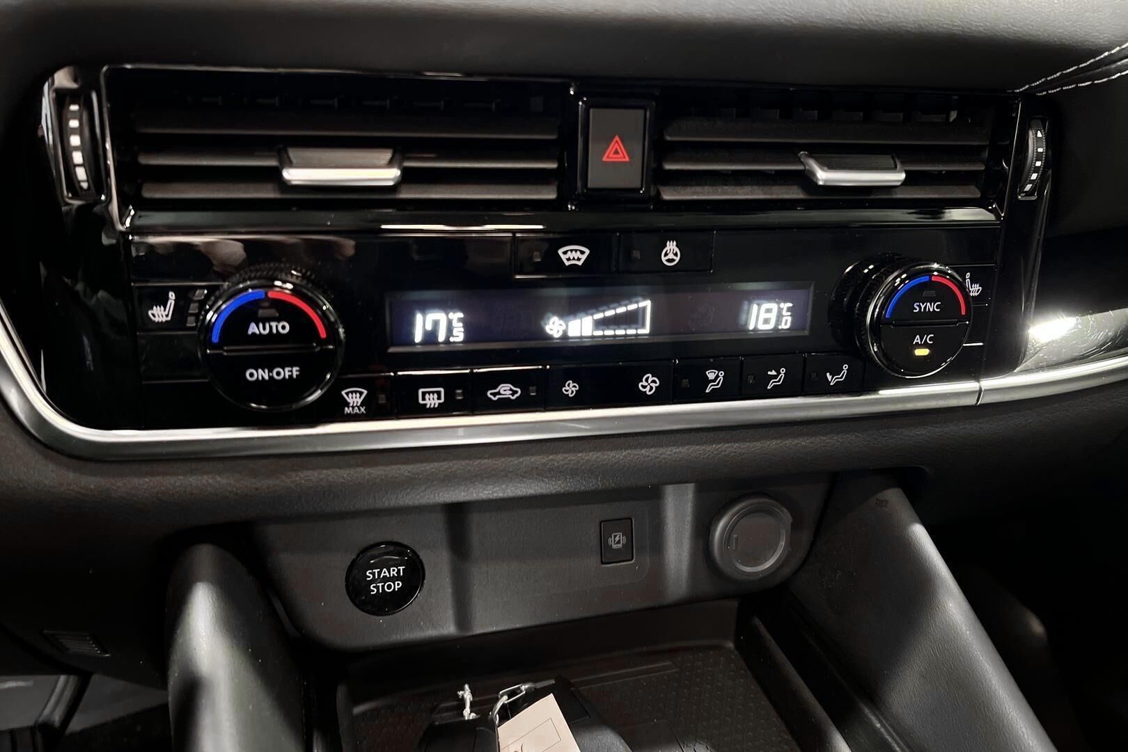 Nissan Qashqai iso kuva 18