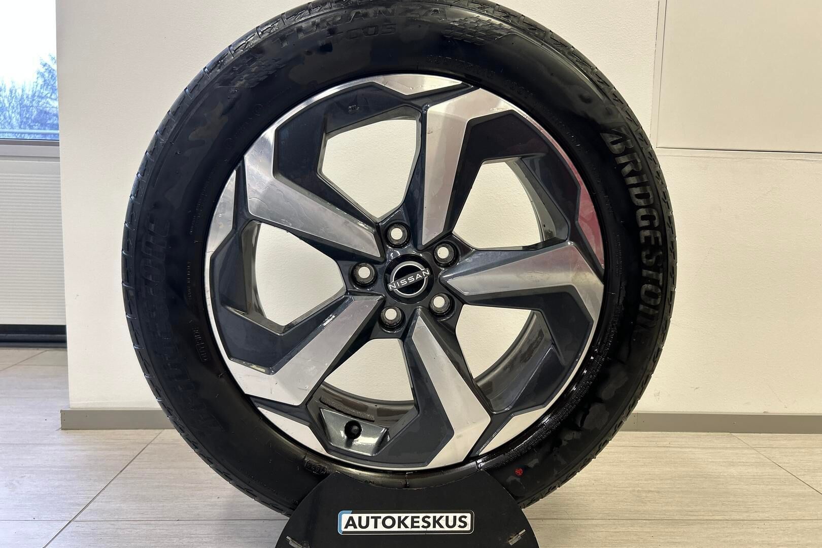 Nissan Qashqai iso kuva 12