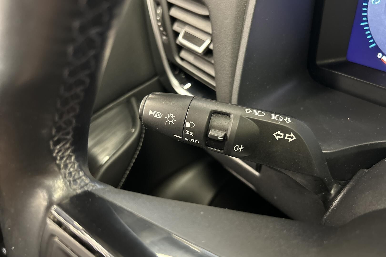 Nissan Qashqai iso kuva 16