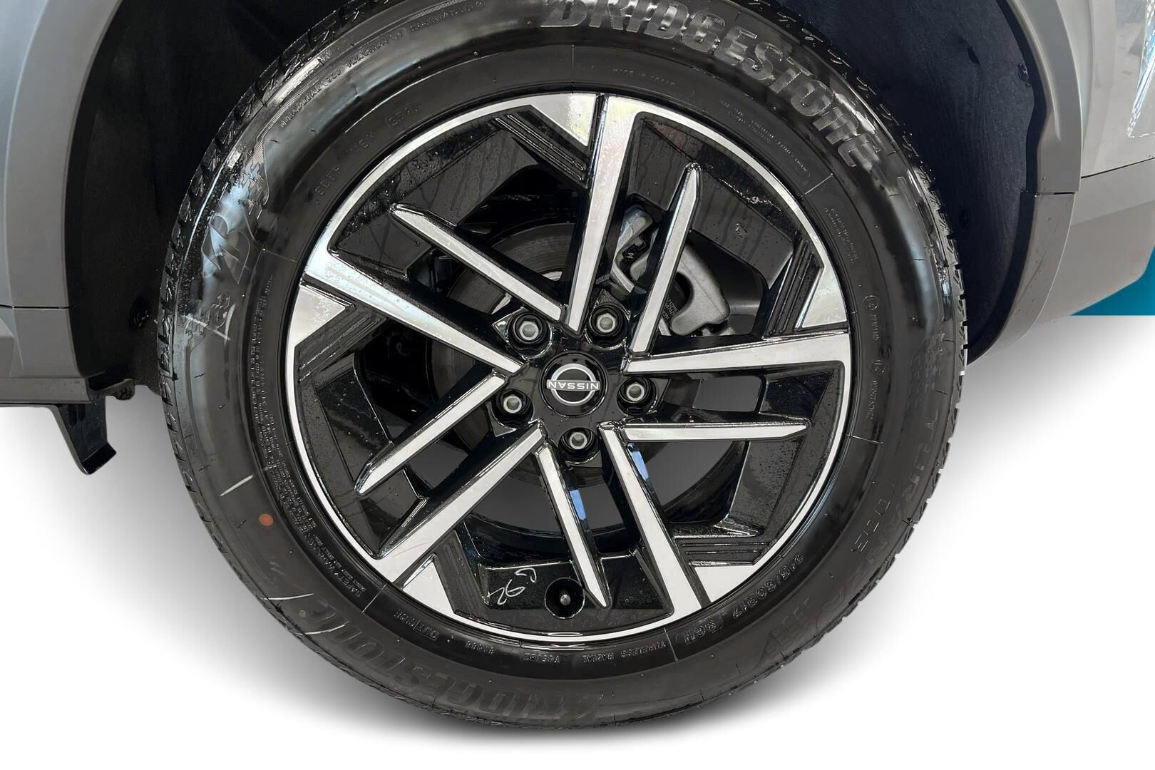 Nissan Juke iso kuva 12