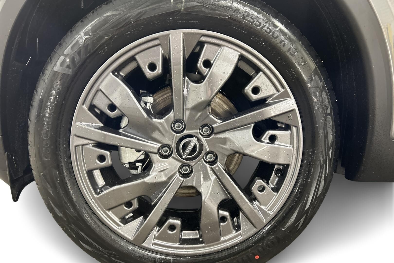 Nissan Qashqai iso kuva 11