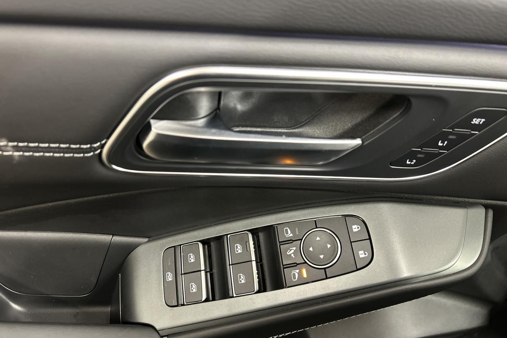 Nissan Qashqai iso kuva 19