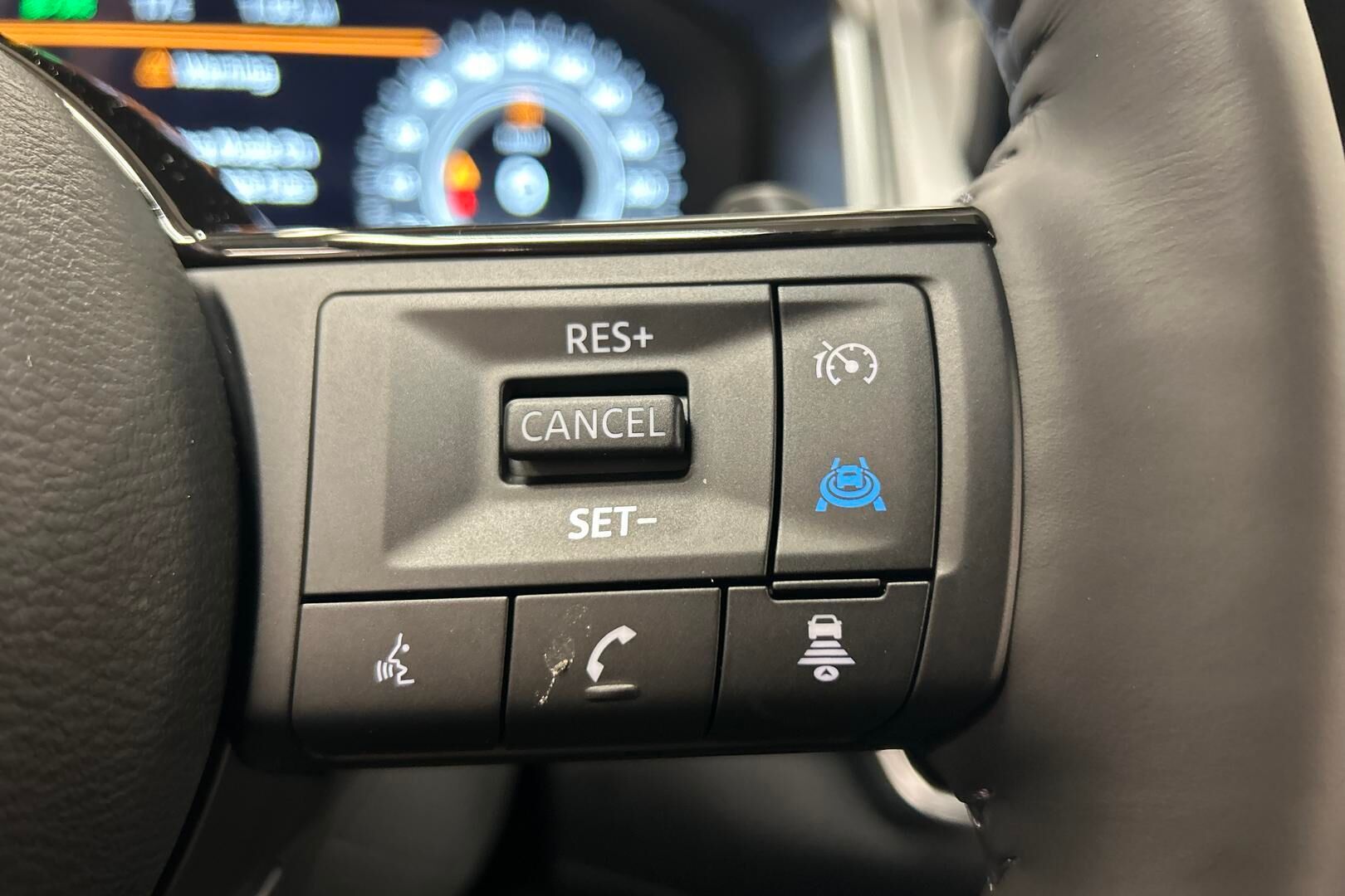 Nissan Qashqai iso kuva 15