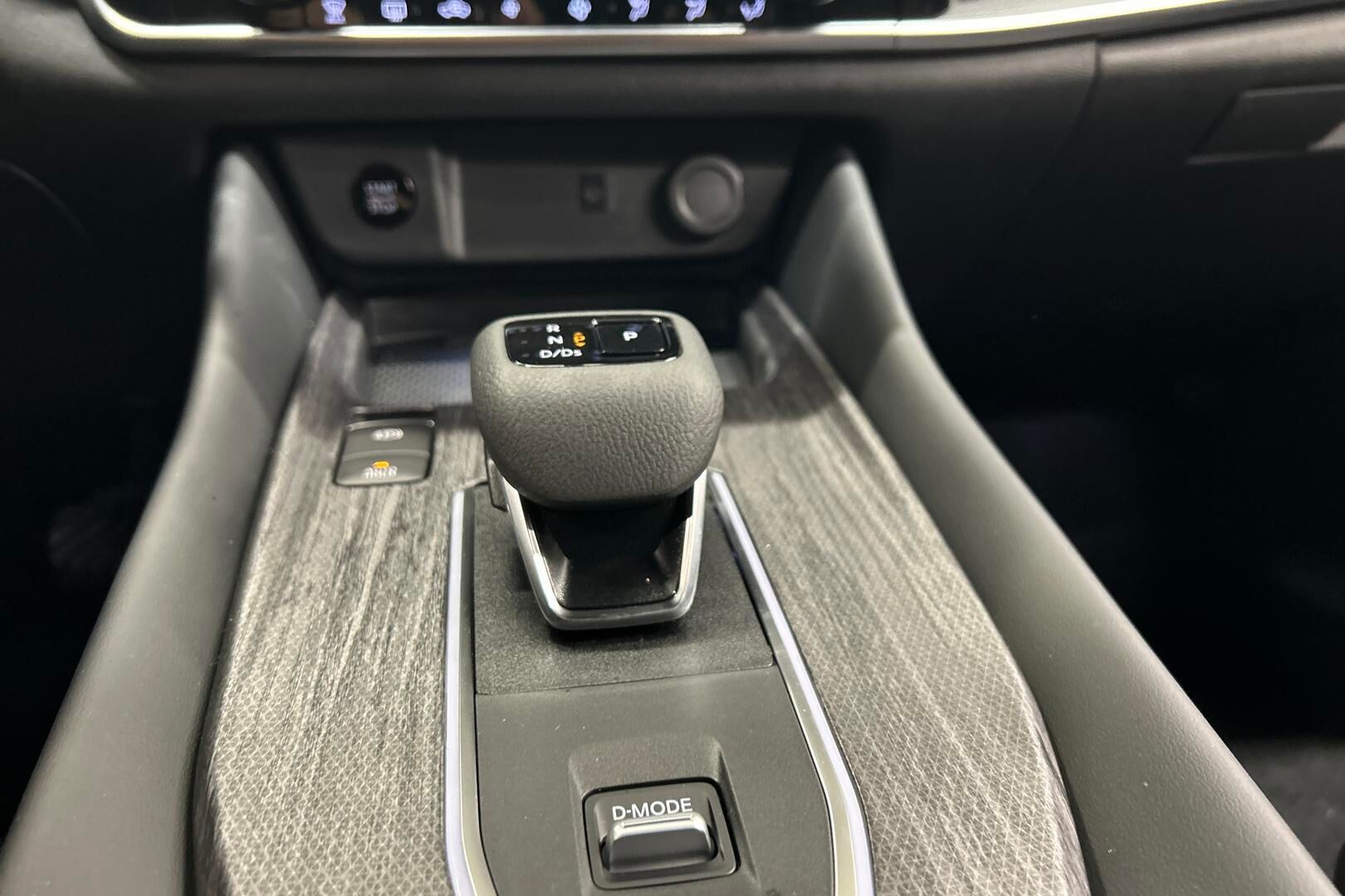 Nissan Qashqai iso kuva 17