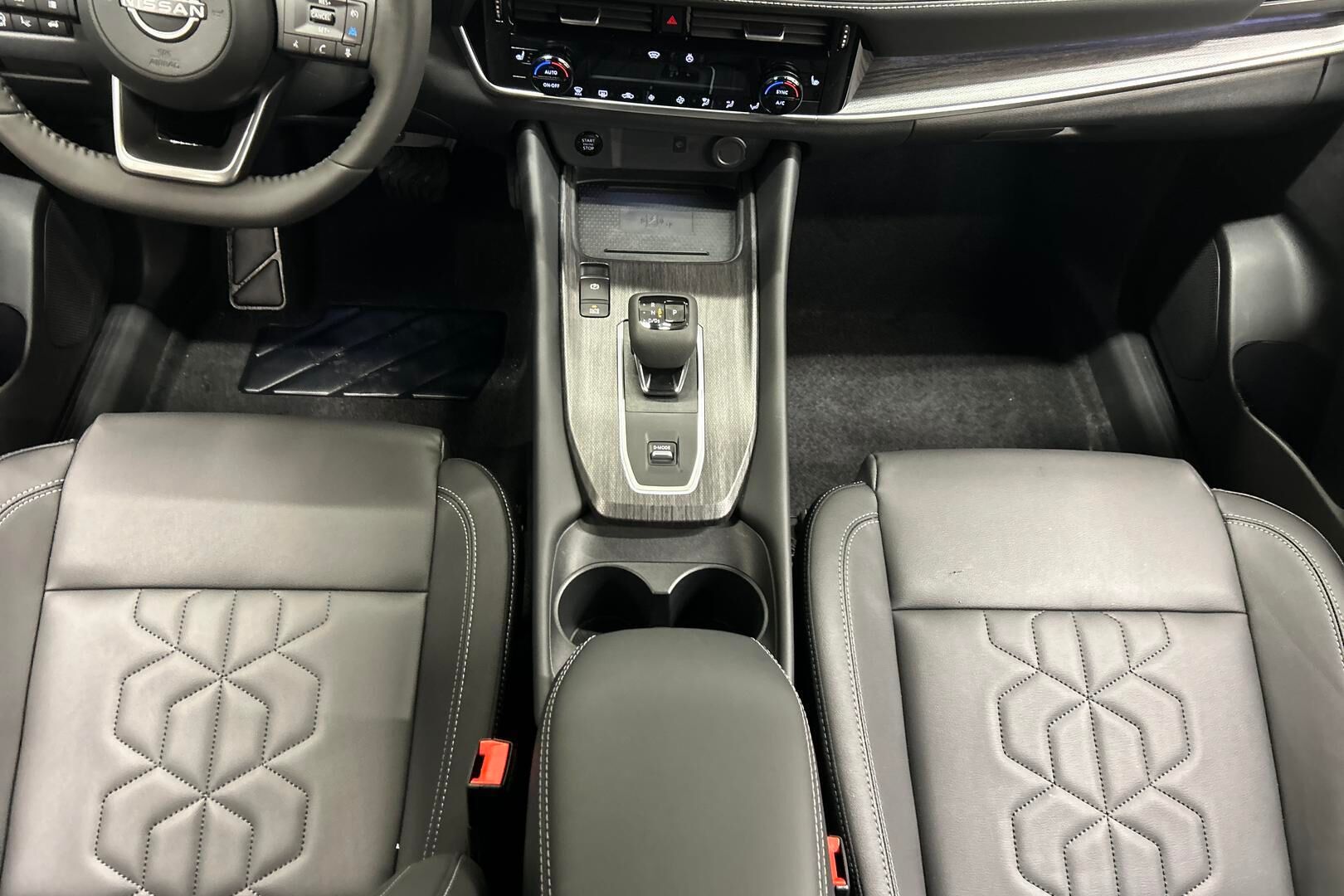 Nissan Qashqai iso kuva 25