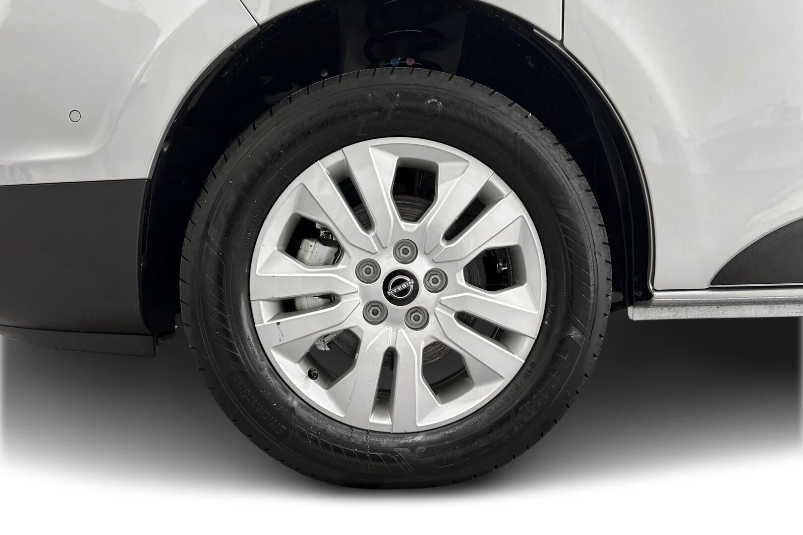 Nissan Primastar iso kuva 12