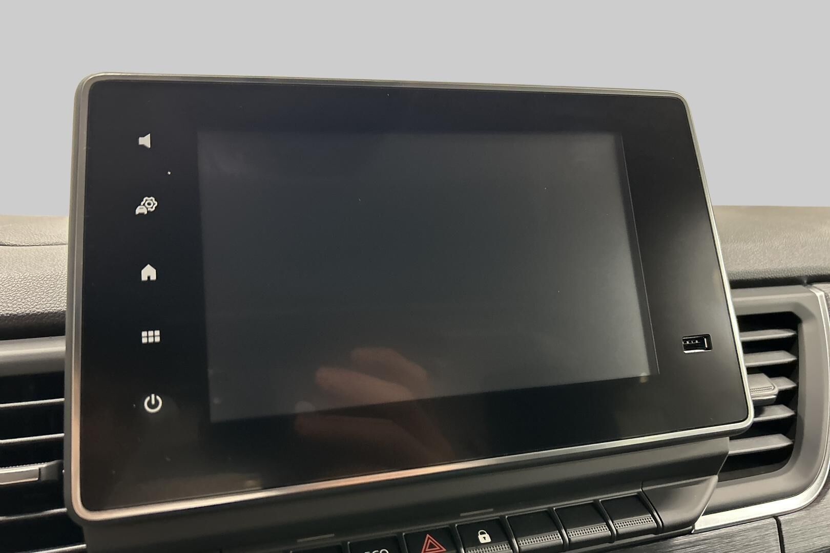 Nissan Primastar iso kuva 19