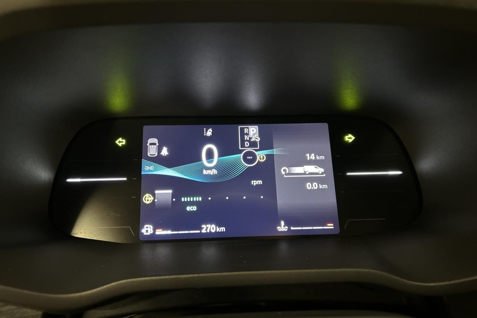 Nissan Primastar iso kuva 11