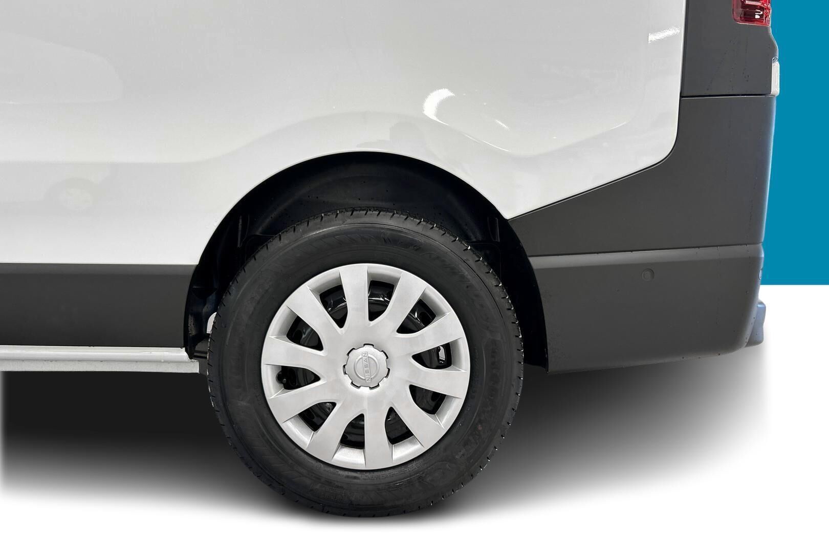 Nissan Primastar iso kuva 16