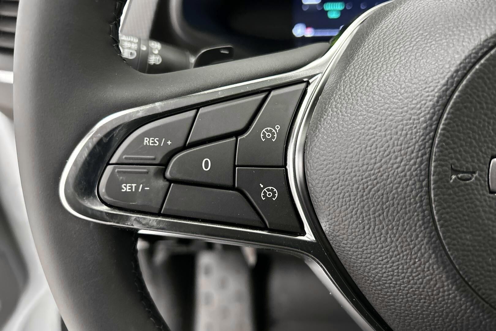 Nissan Primastar iso kuva 21