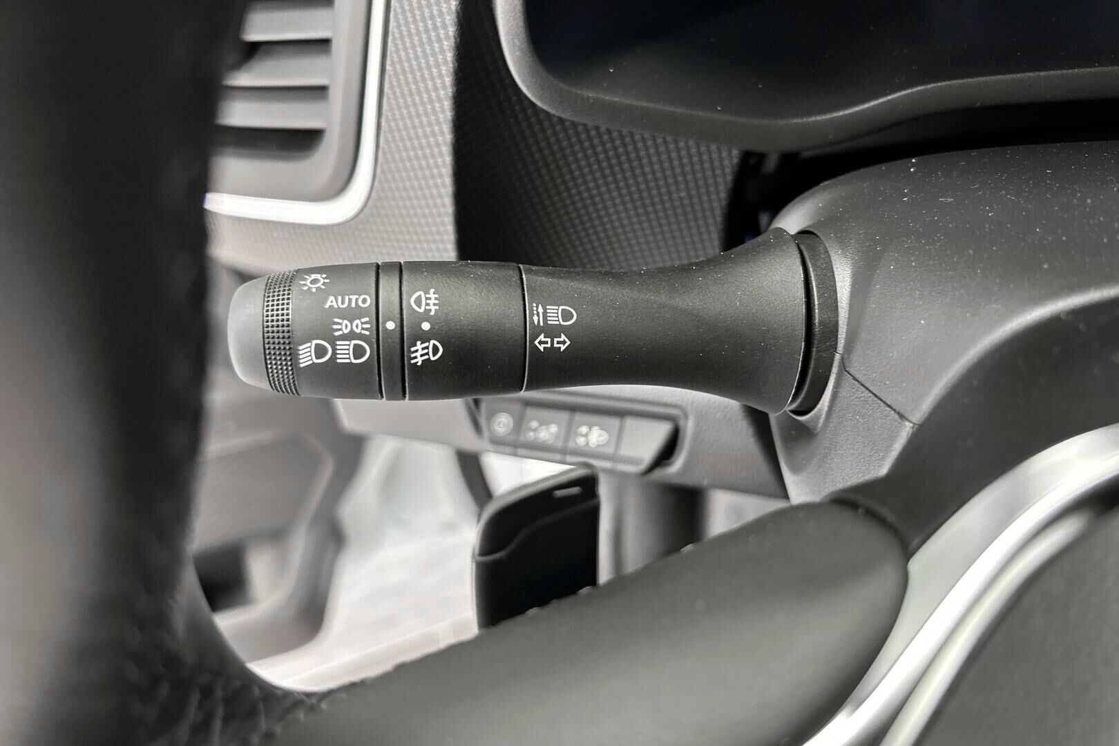 Nissan Primastar iso kuva 23