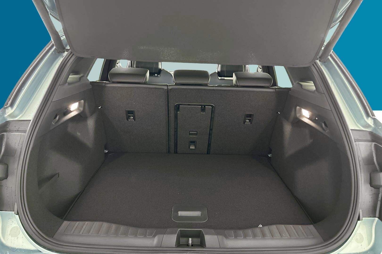 Ford Explorer iso kuva 11