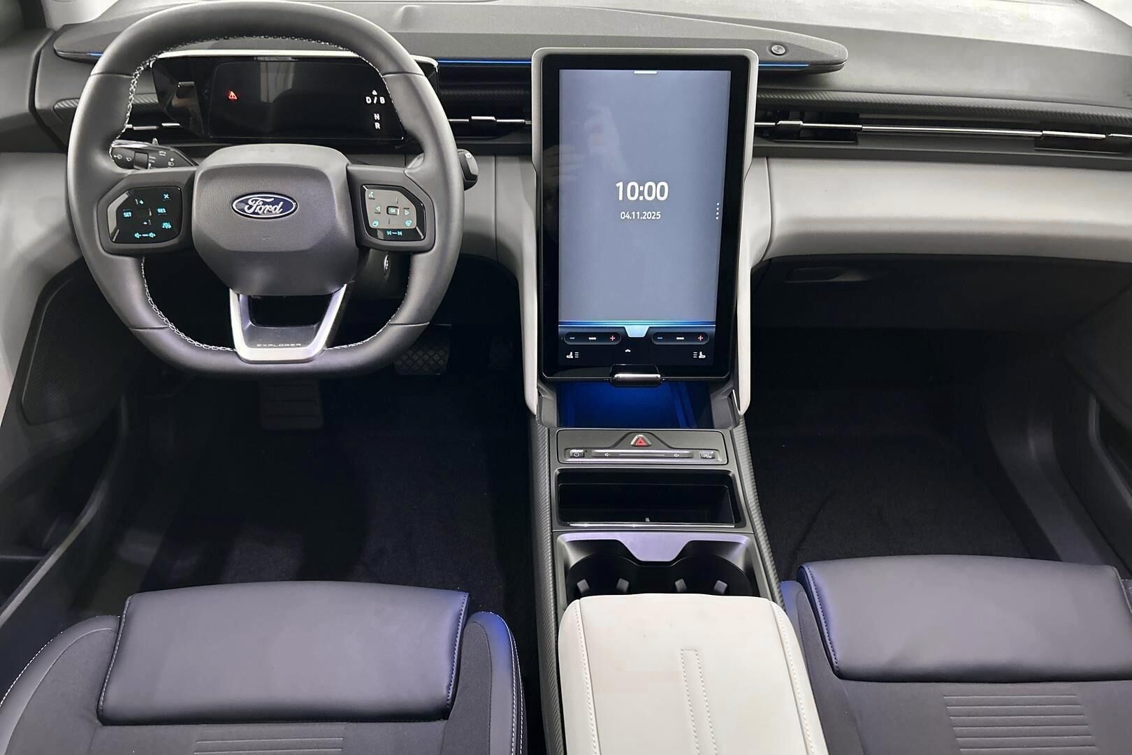 Ford Explorer iso kuva 14