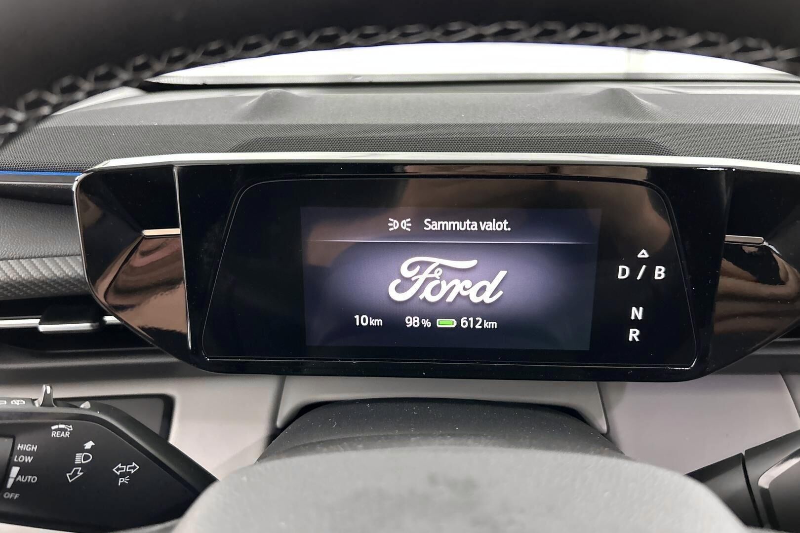 Ford Explorer iso kuva 15