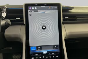 Ford Explorer esikatselu 18