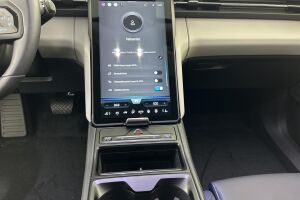 Ford Explorer esikatselu 20