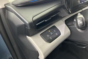 Ford Explorer esikatselu 27