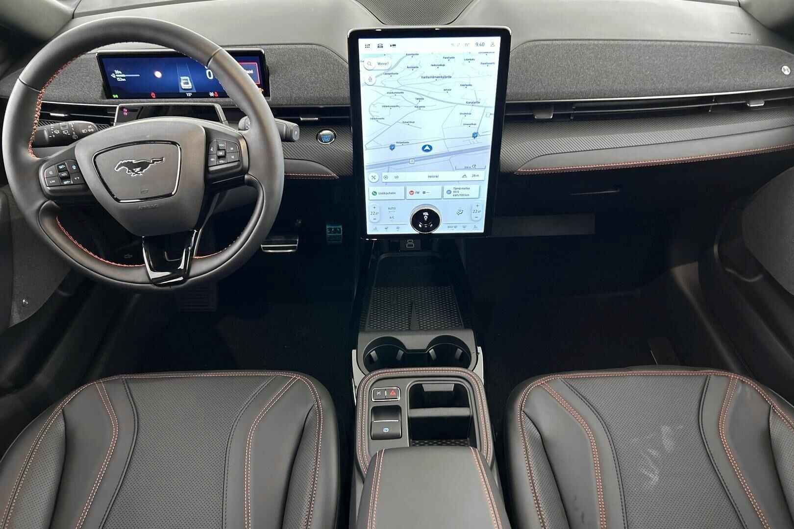 Ford Mustang Mach-E iso kuva 13