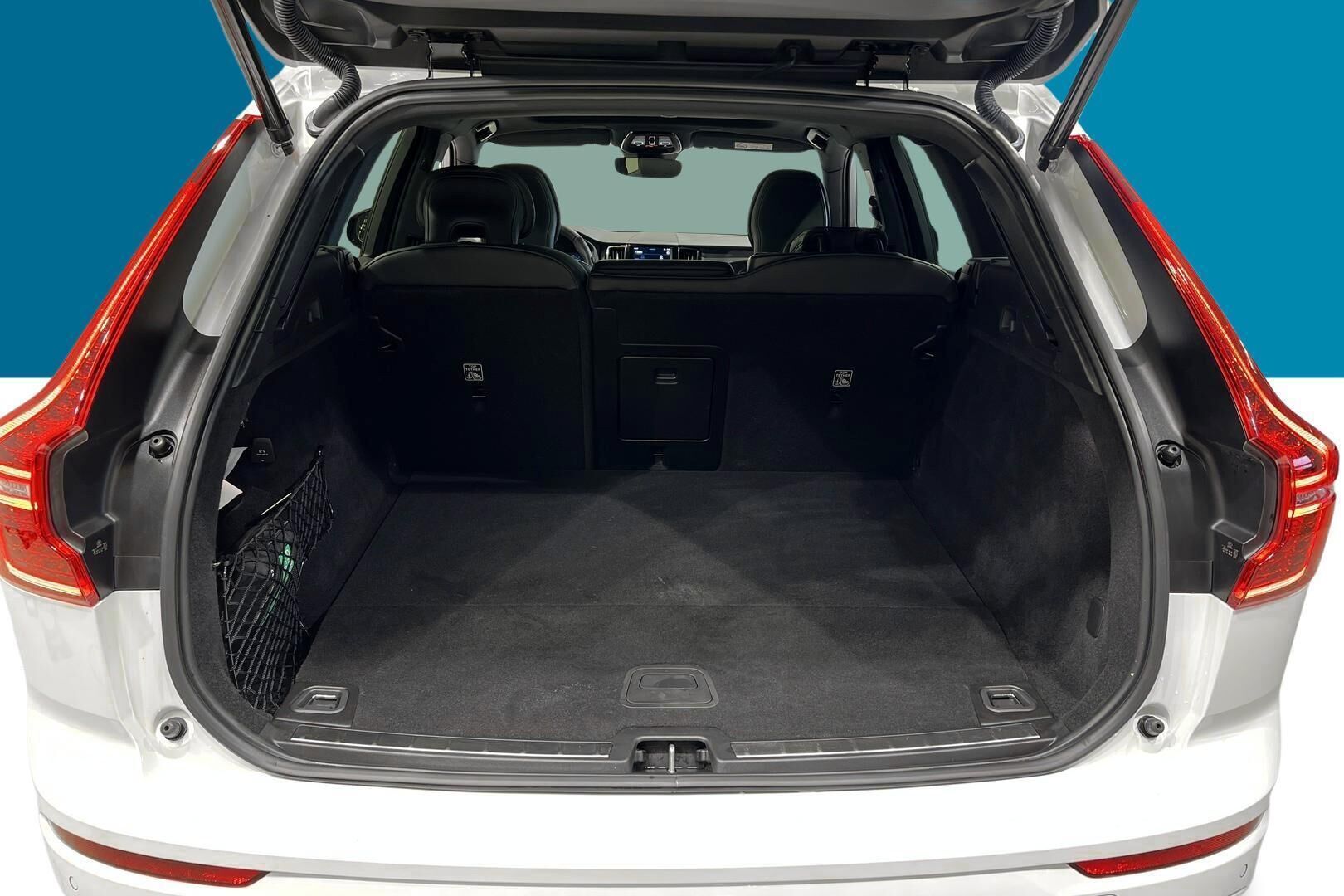 VOLVO XC60 iso kuva 8