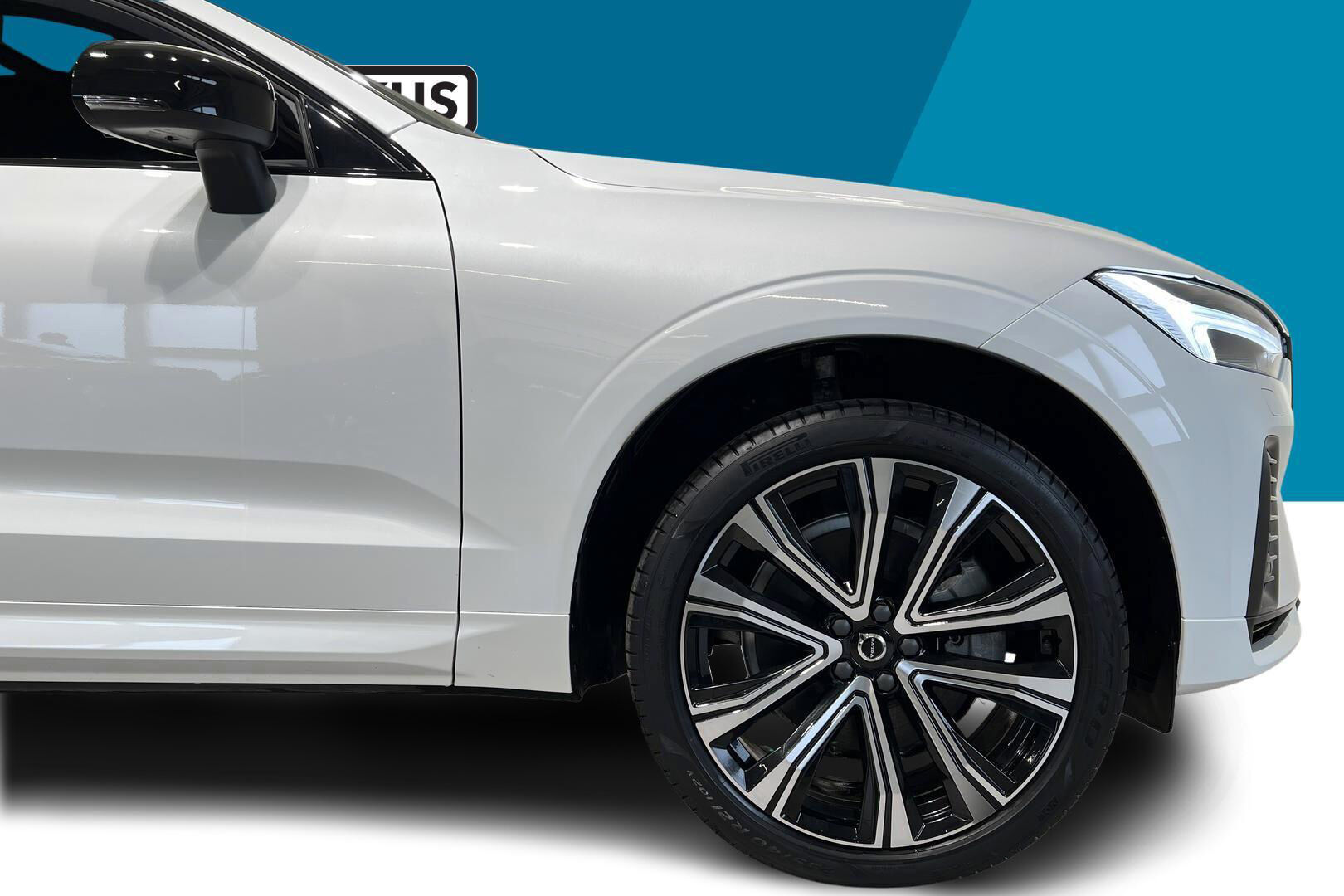 VOLVO XC60 iso kuva 9